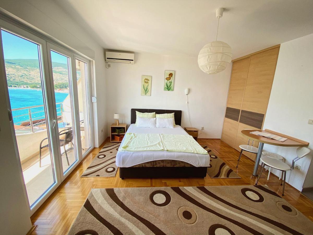 Apartments Bellevue - Otasevic 헤르섹 외부 사진