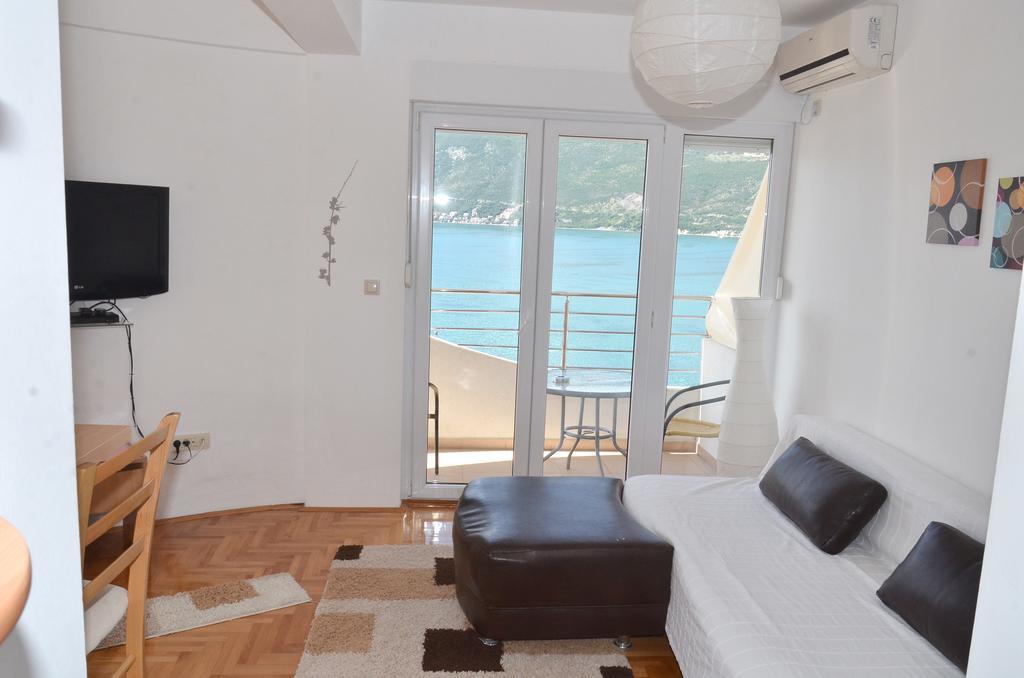 Apartments Bellevue - Otasevic 헤르섹 객실 사진